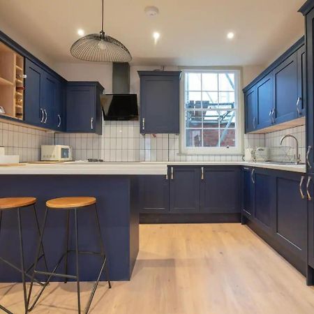 Pass The Keys Stylish Grade II Listed House Villa Cheltenham Exteriör bild